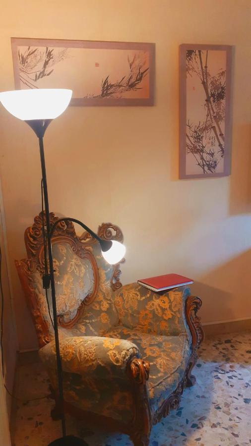 לינה וארוחת בוקר קטאניה Bed And Books Isabella מראה חיצוני תמונה