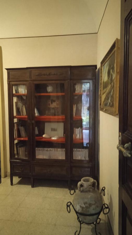 לינה וארוחת בוקר קטאניה Bed And Books Isabella מראה חיצוני תמונה