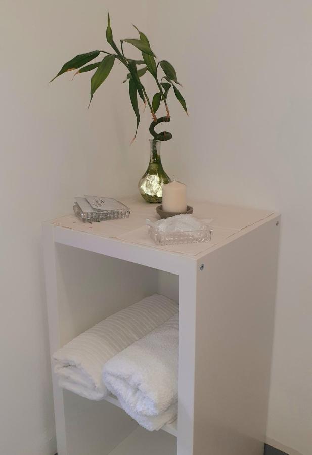 לינה וארוחת בוקר קטאניה Bed And Books Isabella מראה חיצוני תמונה